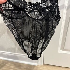 Elegant Black Lace Lingerie